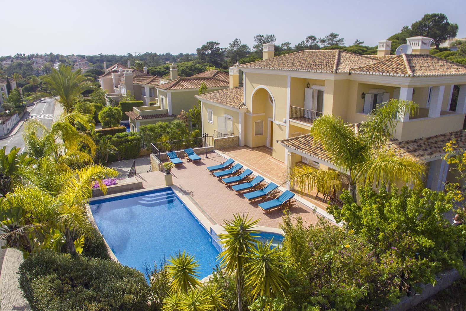 Villa Valentina by Portucasa