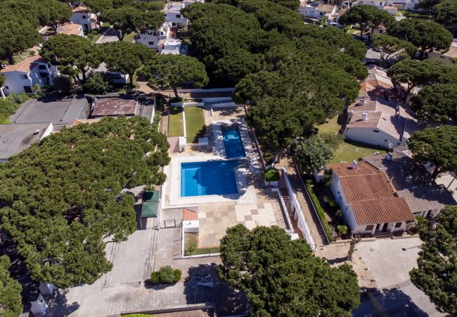 Villa em Albufeira - Casa da Aldeia by Portucasa